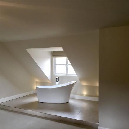 Bath Cameo