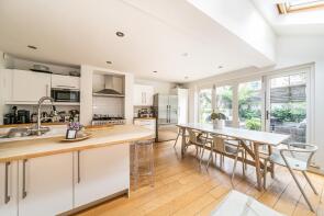85, Lavender Sweep, London SW11 1EA