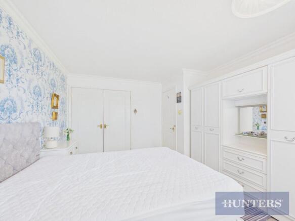 2 bed Semi-Detached Bungalow for sale Image 8