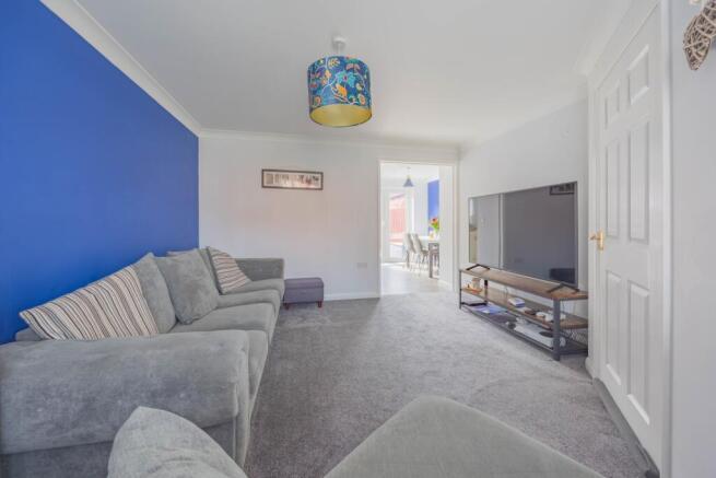 EwemoveTaunton Burge Crescent (19)