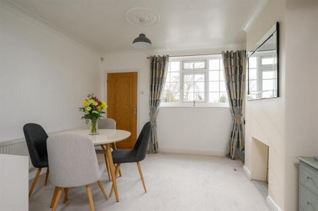 2 bed Semi-Detached for sale Image 6