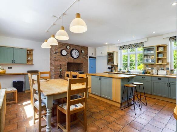 Breakfast dining kitchen