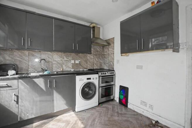 82 Holly Hill Road, Lessness Heath, Erith DA8 1QD