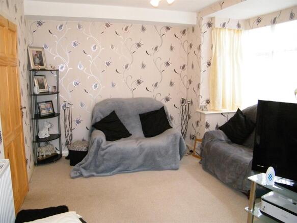 REAR LOUNGE X2