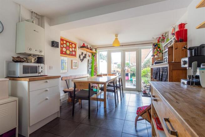 Romilly Crescent 31-7.jpg