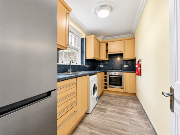 Flat 1 Drayton 6