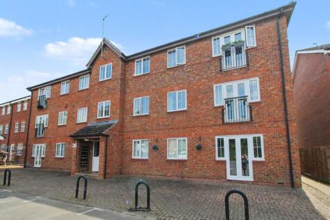 Navigation Drive, Glen Parva, Leicester, LE2