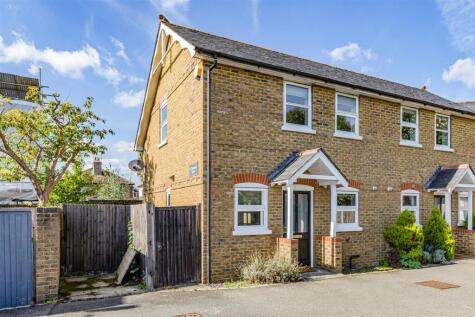 Station Road, Chertsey