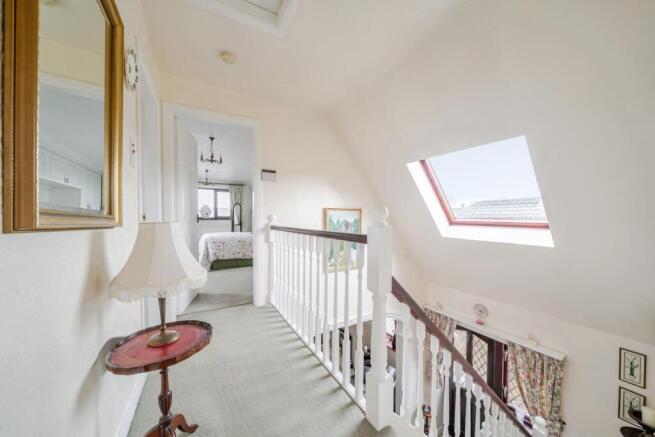 4 bed Detached for sale Image 10