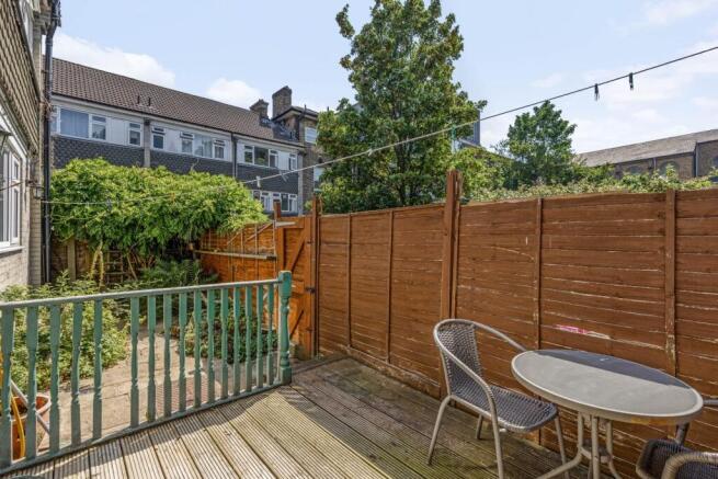 9 Shirley Lodge, SE26 - 10.jpg