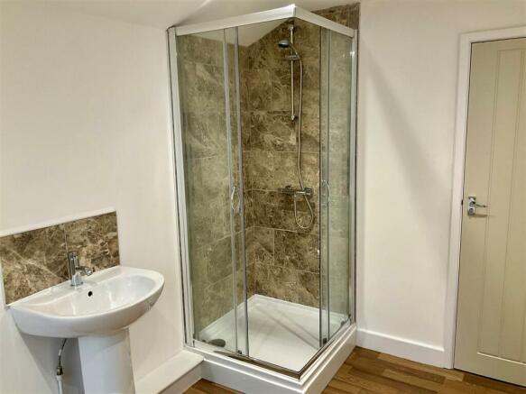 bathroomA.jpg