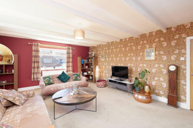 4 bed Detached Bungalow for sale Image 10