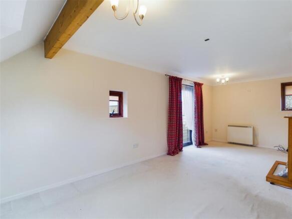 2 bed Flat for sale Image 7