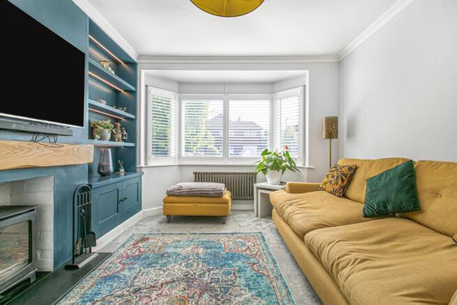 Holland Gardens, Egham, Surrey, TW20 photo 4