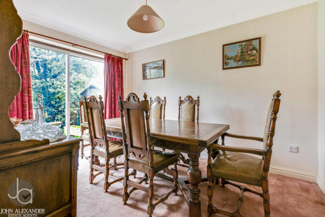 Stable Close, Stanway photo 5
