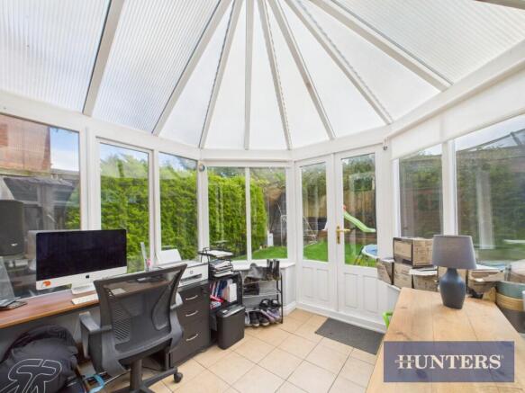 3 bed Semi-Detached for sale Image 6