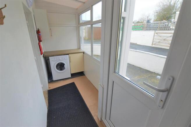 UTILITY SIDE PORCH