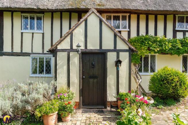 ENCLOSED ENTRANCE PORCH