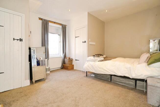 2 bed Cottage for sale Image 11