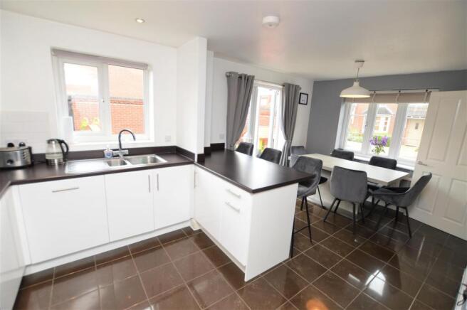 Dining Kitchen