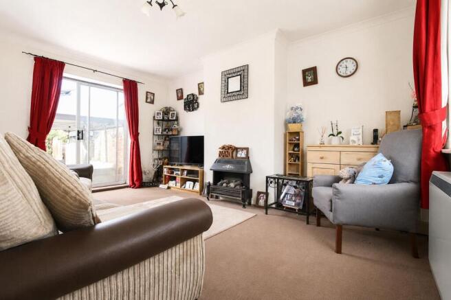 Living Room a.jpg