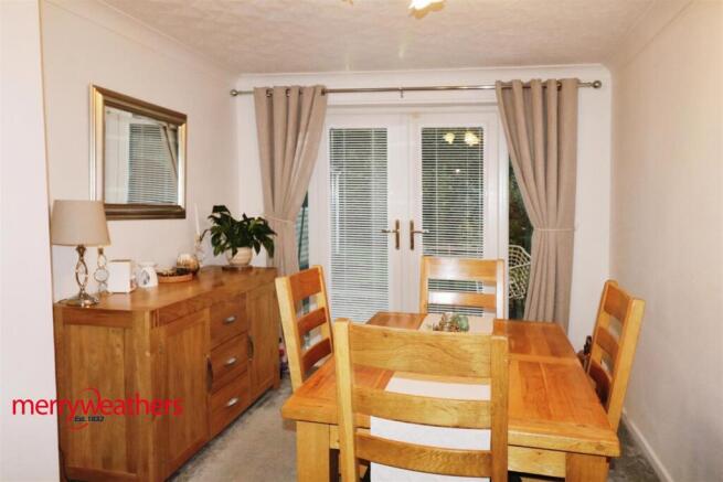 3 bed Detached for sale Image 6