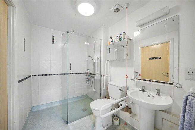 1 bed Apartment for sale Image 6