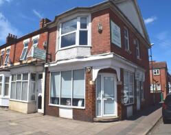 First Floor Flat, 22, Spencer Bridge Road, Northampton NN5 5EZ