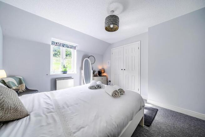 Bedroom 1.jpg