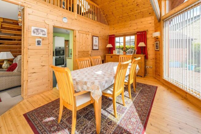 Dining Space-4.jpg