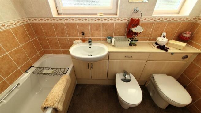 Bathroom.jpg
