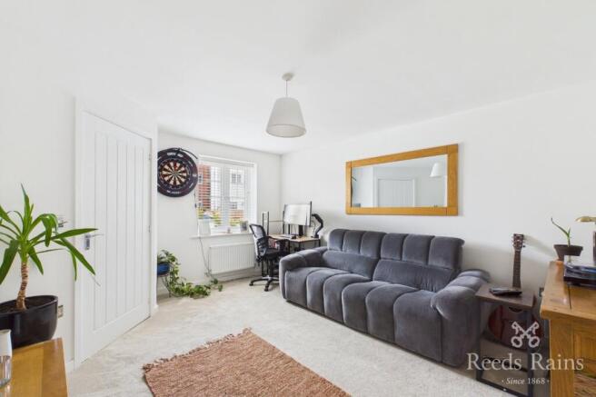 3 bed Semi-Detached for sale Image 4