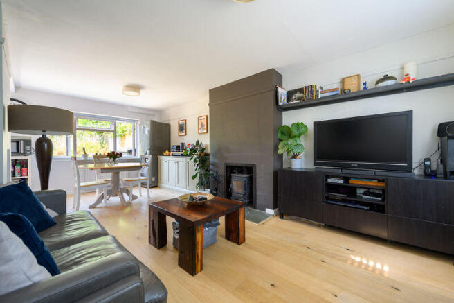 Sitting/Dining Room