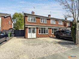 8, Parkdale, Ibstock LE67 6JW