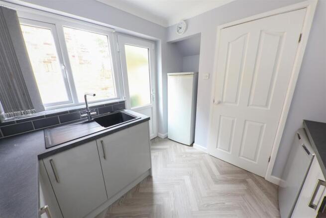3 bed Semi-Detached for sale Image 6