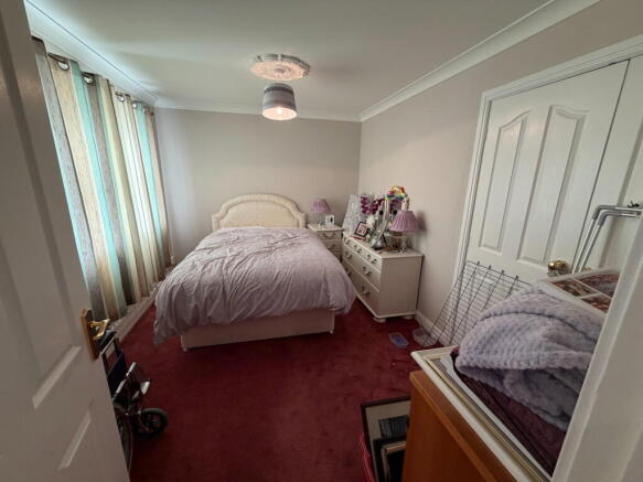 3 bed Detached Bungalow for sale Image 8