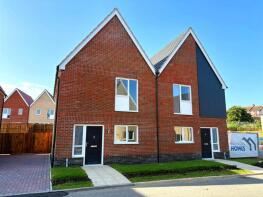 52, Una Road, Harwich CO12 4PS