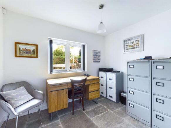 Bedroom/Study