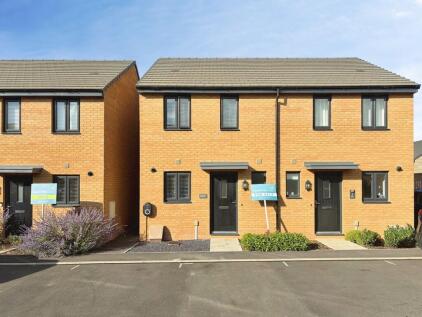 Reader Mews, Crewkerne