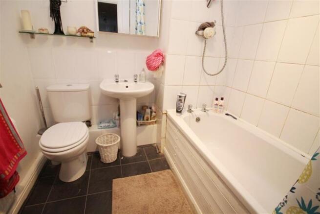 BATHROOM WC