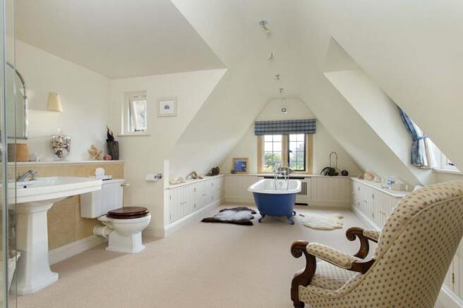 En-Suite Bathroom