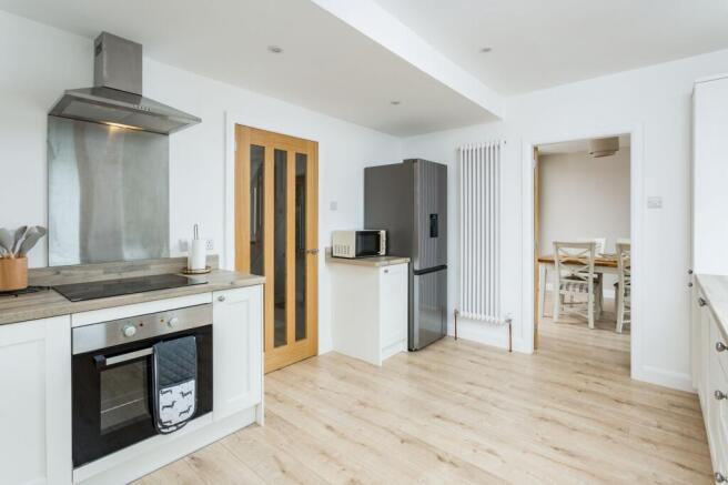 3 bed Semi-Detached for sale Image 5