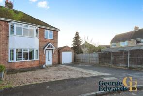 10, Cophills Close, Swadlincote DE12 7LZ