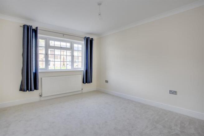 42 South View Bedroom 1.jpg