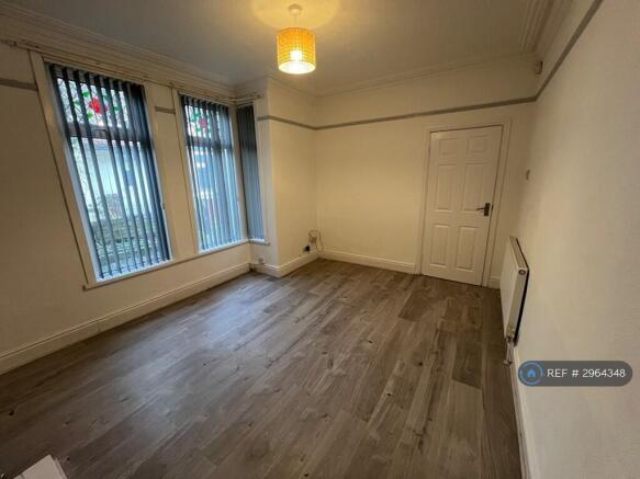 3 bed Terraced to rent Image 5