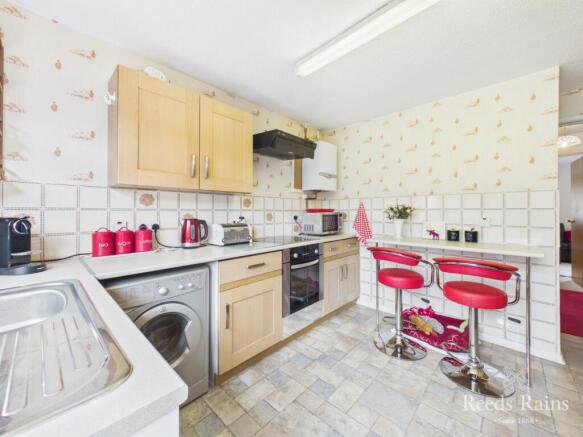 4 bed Detached for sale Image 7