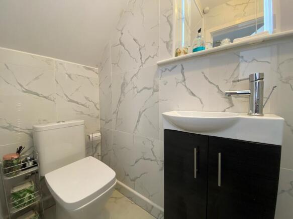 3 bed Detached to rent Image 4