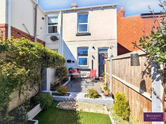 2 bed Semi-Detached for sale Image 12