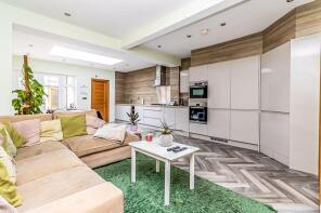 29, Hollam Road, Southsea PO4 8NZ