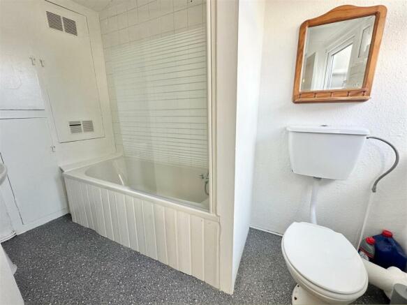 Bathroom.JPG